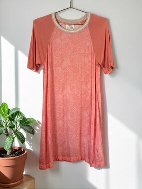 Anthropologie Pink and Cream Tiny For Days Graphic Top